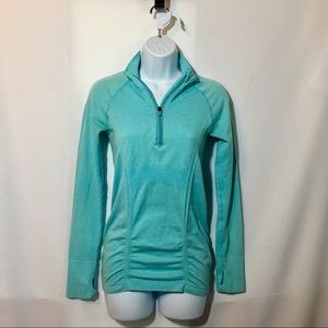 Light blue Athleta pull over size XS